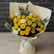 Букет цветов из:  Розы в Новомарковке
