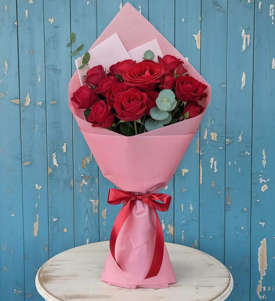 Букет цветов из: Розы в Новомарковке