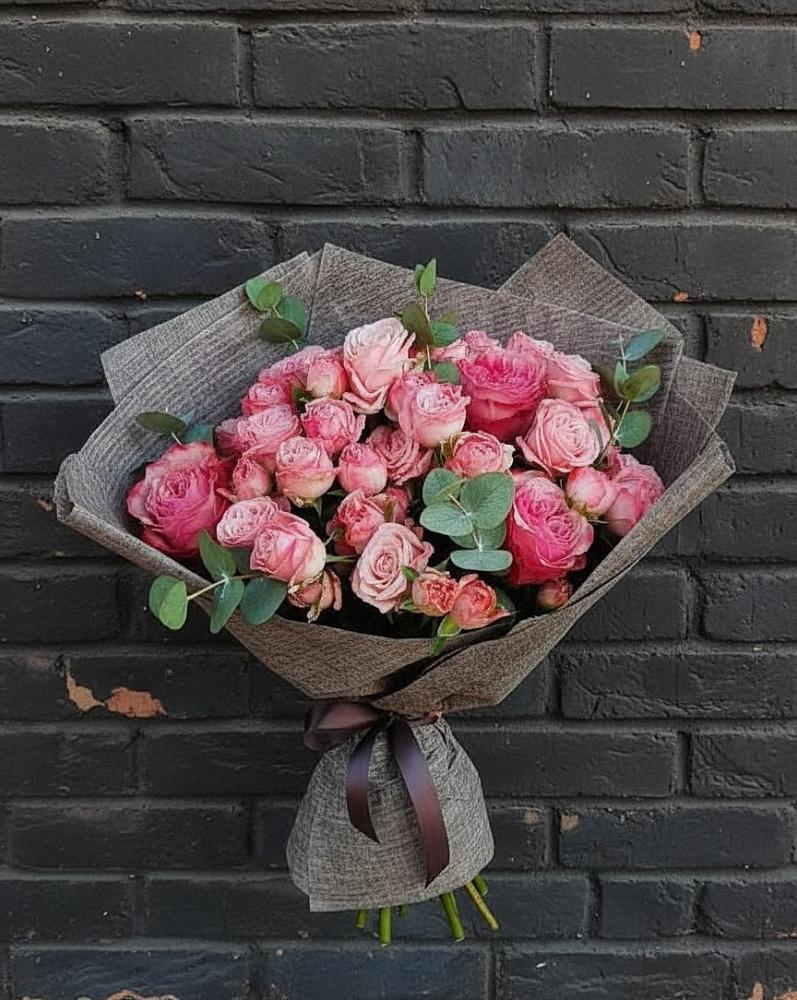 Букет цветов из: Розы в Новомарковке