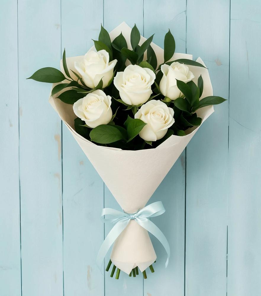 Букет цветов из: Розы в Новомарковке