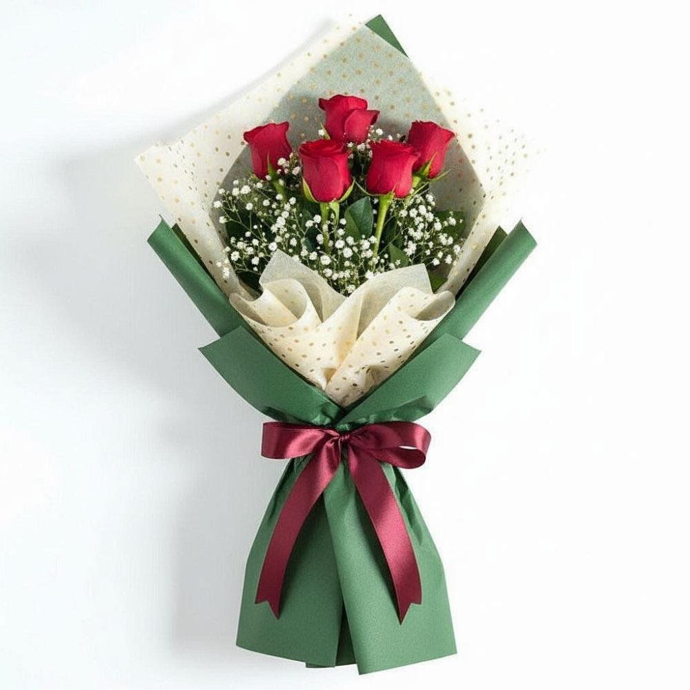 Букет цветов из: Розы в Новомарковке