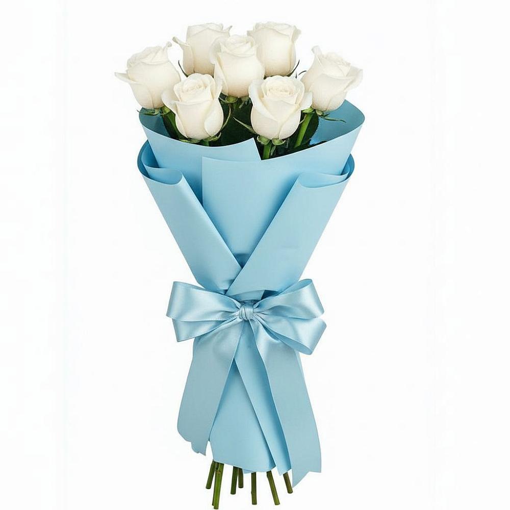 Букет 7 белых роз Проуд в Новомарковке
