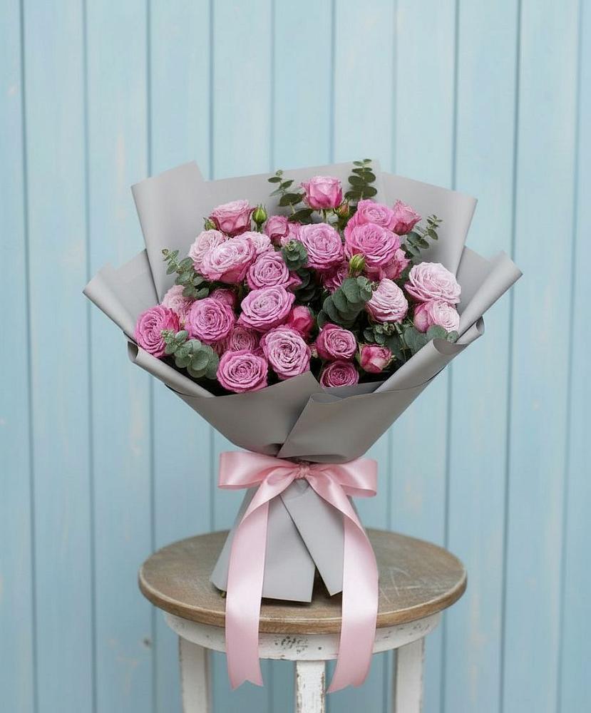 Букет цветов из: Розы в Новомарковке