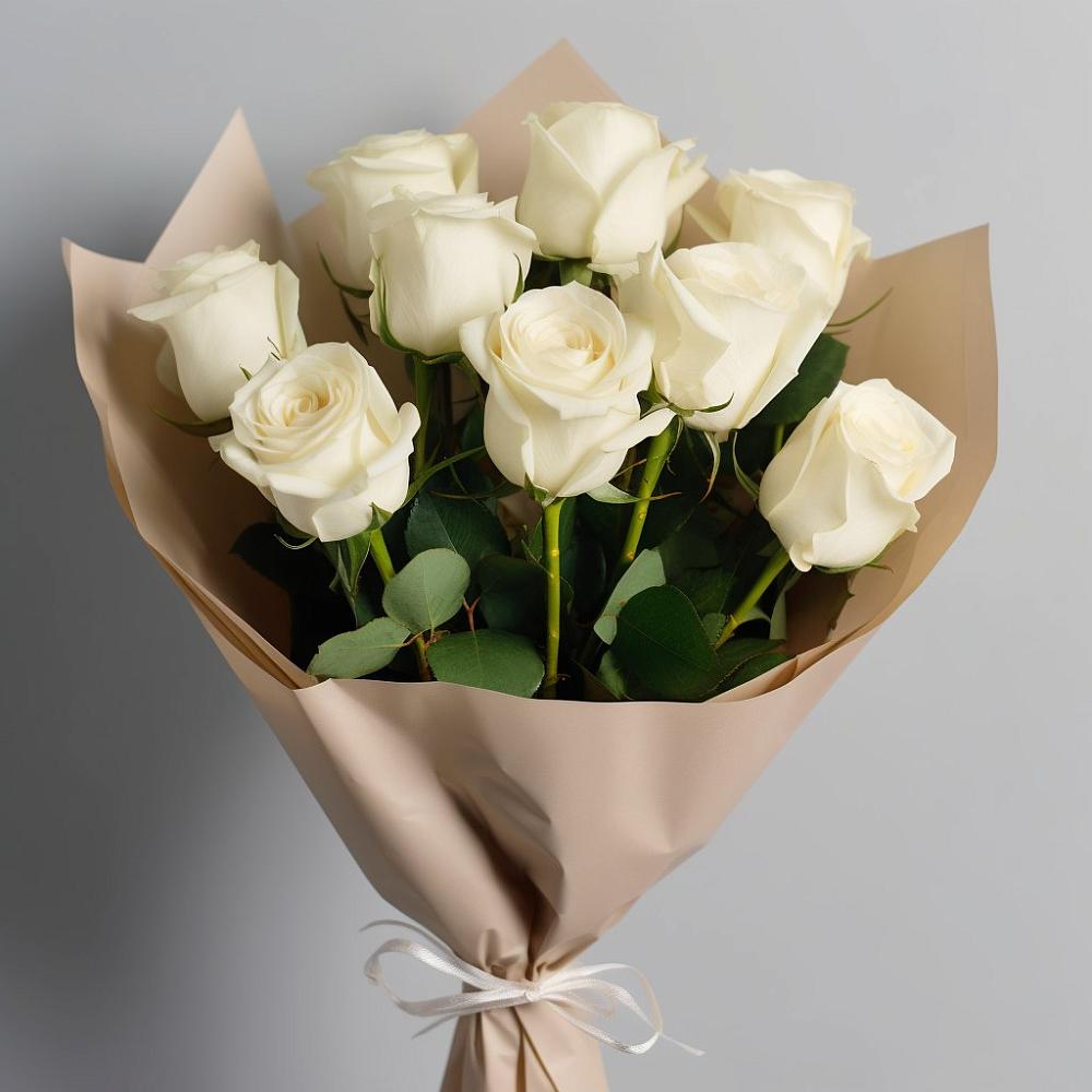 Букет 9 Белых роз Эдлесс Лав в Новомарковке