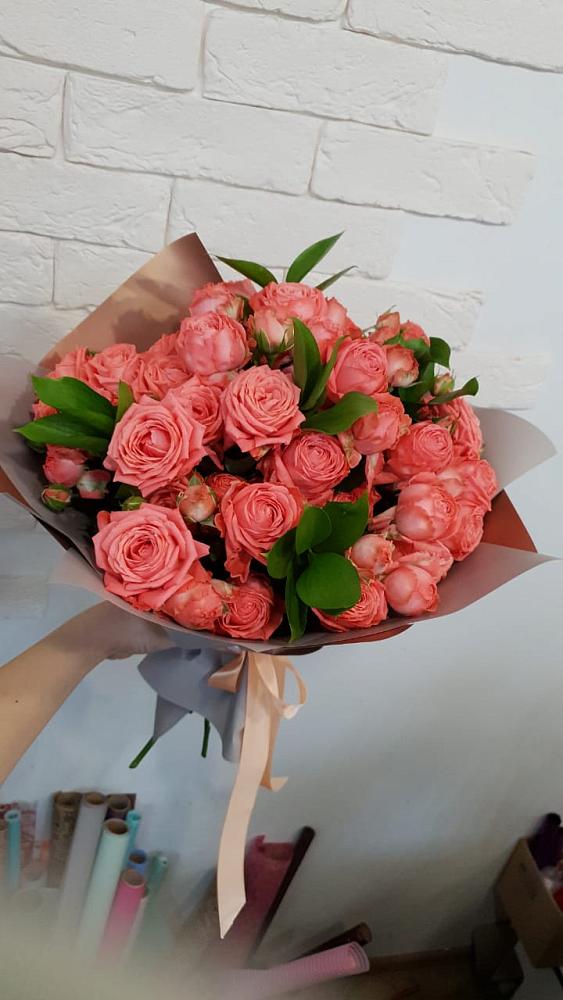 Букет цветов из: Розы в Новомарковке