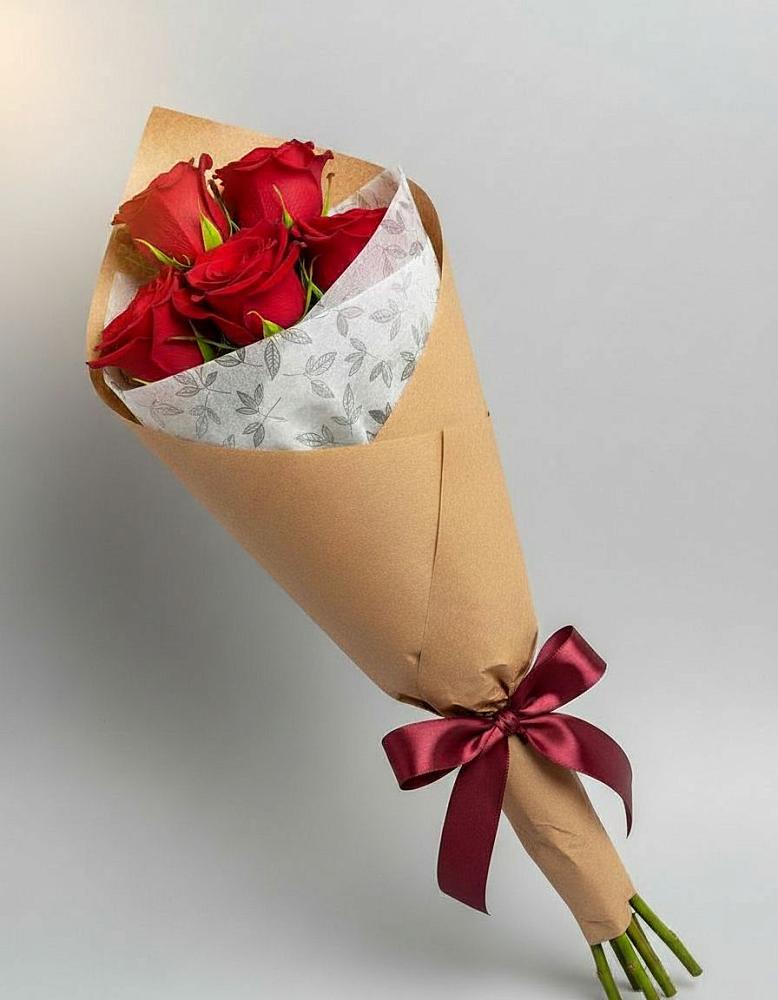 Букет цветов из: Розы в Новомарковке