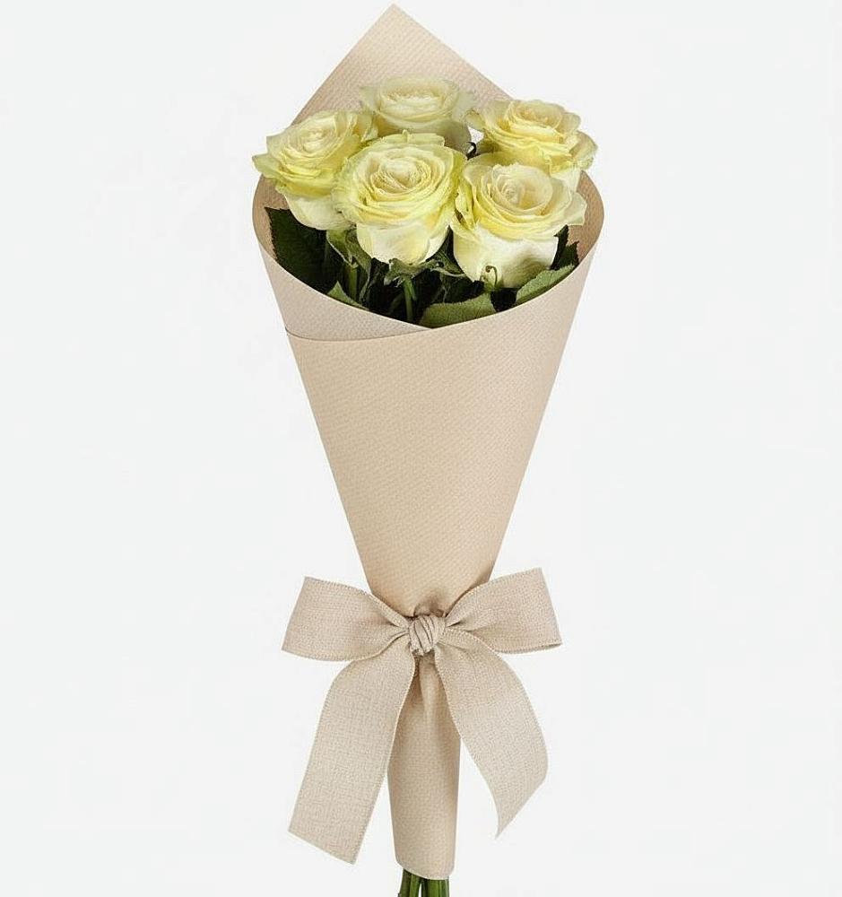 Букет цветов из: Розы в Новомарковке