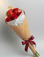 Букет цветов из:  Розы в Новомарковке