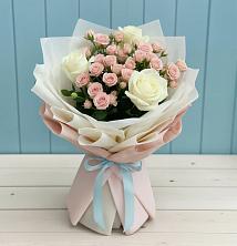 Букет цветов из:  Розы в Новомарковке