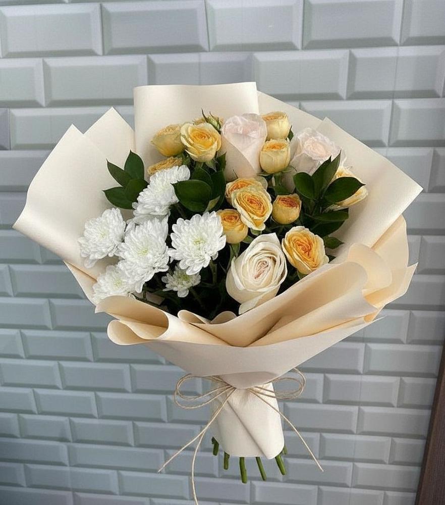 Букет цветов из: Розы и Хризантемы в Новомарковке