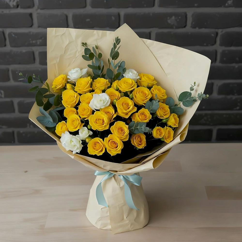 Букет цветов из: Розы в Новомарковке