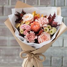 Букет цветов из:  Гвоздики, Хризантемы и Розы в Новомарковке