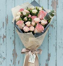 Букет цветов из:  Розы в Новомарковке