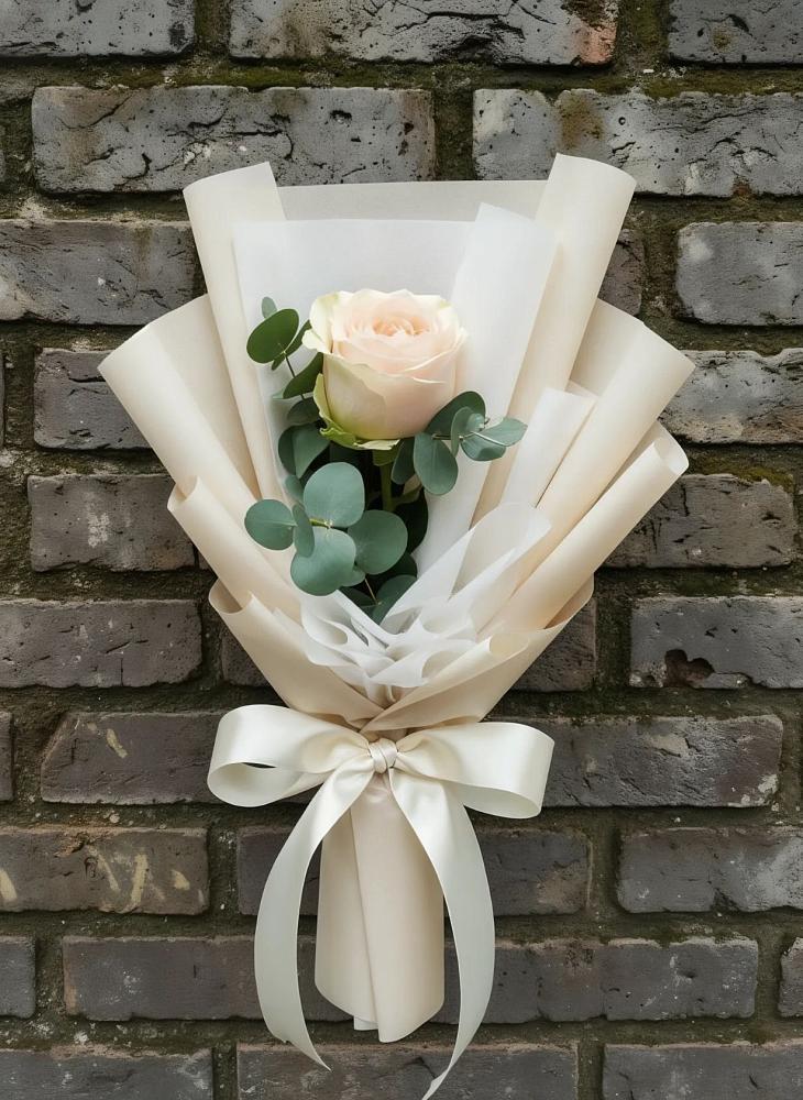 Букет цветов из: Розы в Новомарковке