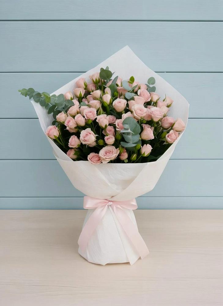 Букет цветов из: Розы в Новомарковке