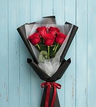 Букет цветов из:  Розы в Новомарковке