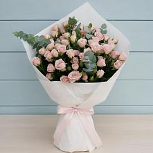 Букет цветов из:  Розы в Новомарковке