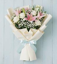 Букет цветов из:  Лилии в Новомарковке