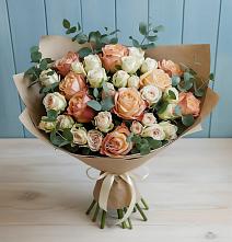 Букет цветов из:  Альстромерии и Розы в Новомарковке