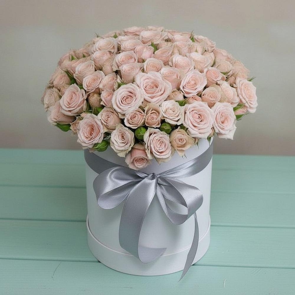 Цветочная композиция из Розы в шляпной коробке в Новомарковке