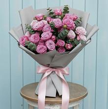 Букет цветов из:  Розы в Новомарковке